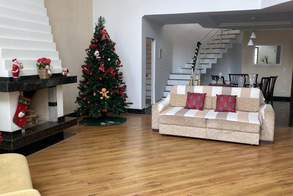 Sobrado Espacoso Em Santa Felicidade Curitiba Ngoại thất bức ảnh